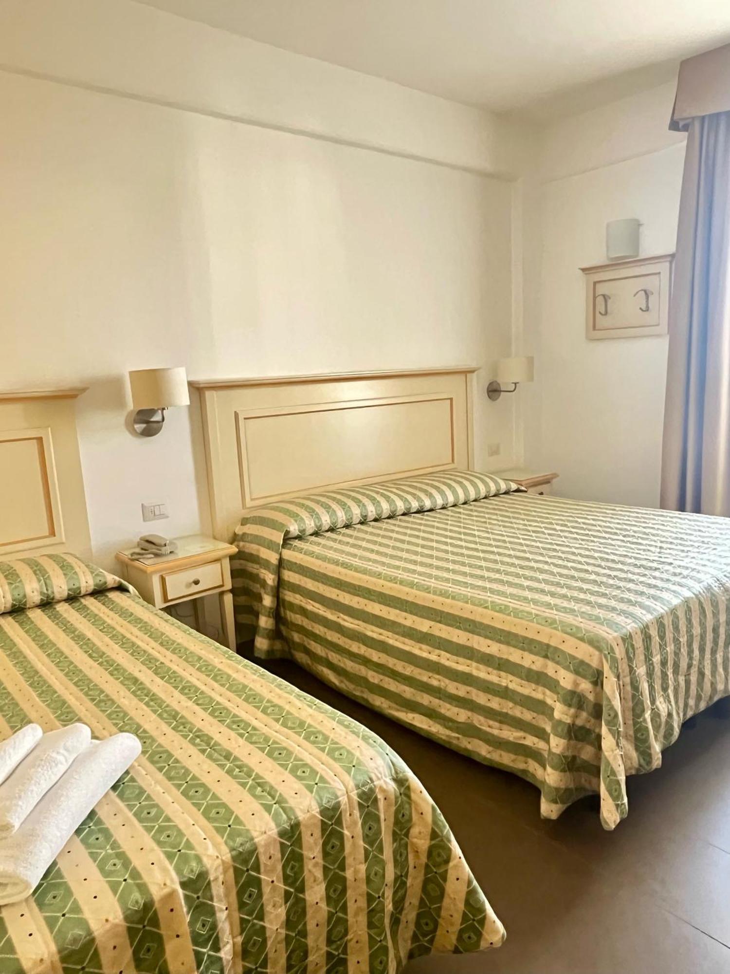 Hotel Stella Marina San Vincenzo Bagian luar foto