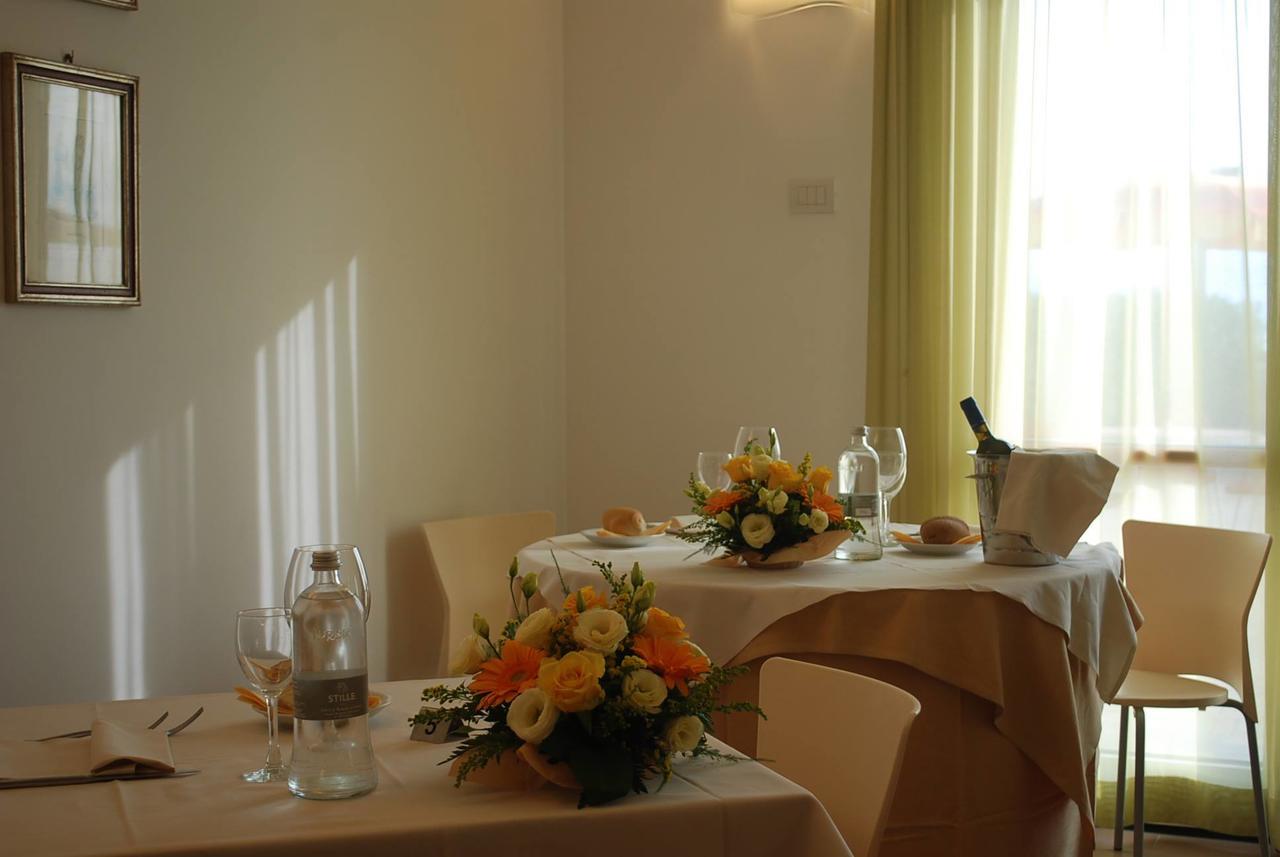 Hotel Stella Marina San Vincenzo Bagian luar foto