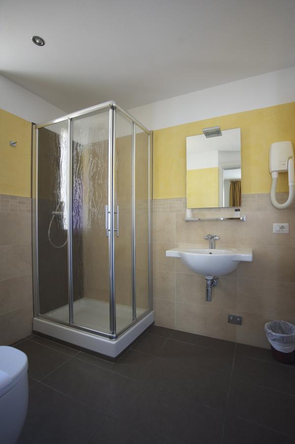 Hotel Stella Marina San Vincenzo Bagian luar foto
