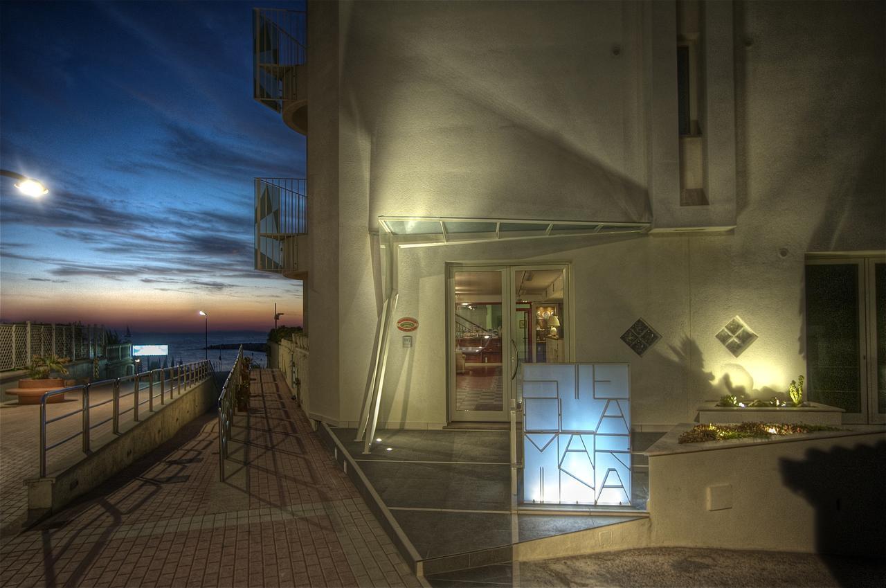 Hotel Stella Marina San Vincenzo Bagian luar foto